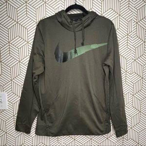 Nike dri-fit hoodie Medium